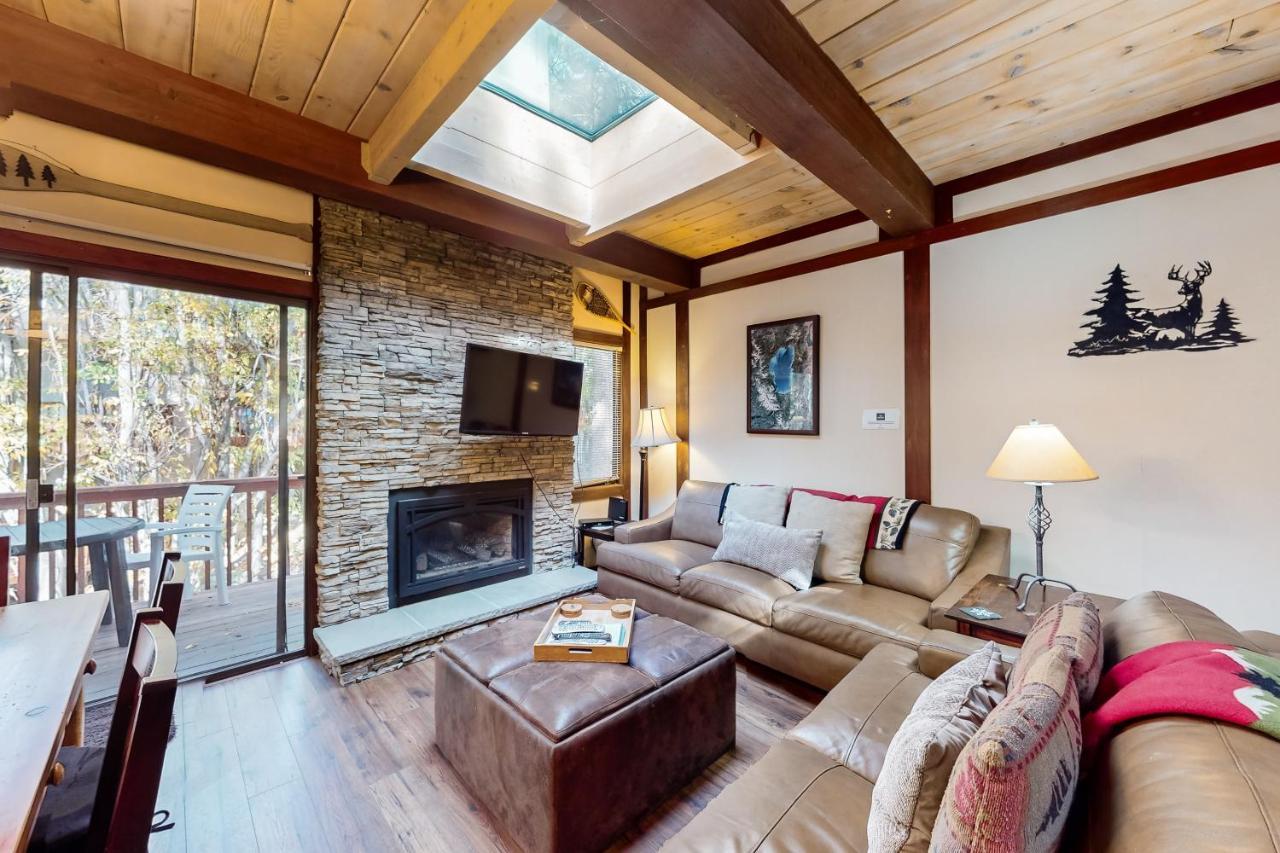 Creekside Retreat & Sierra Townhome Incline Village Ruang foto